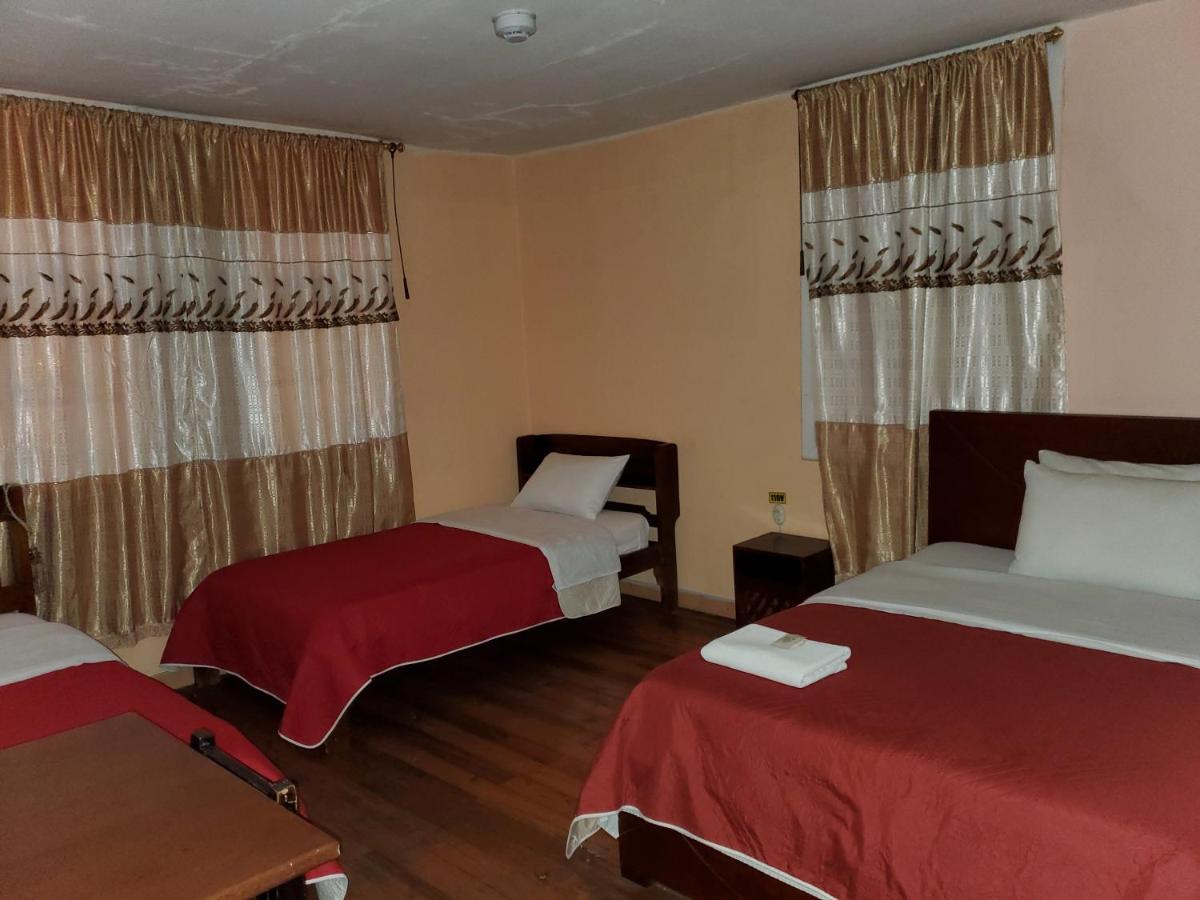 Hostal Bolivar Inn Quito Oda fotoğraf