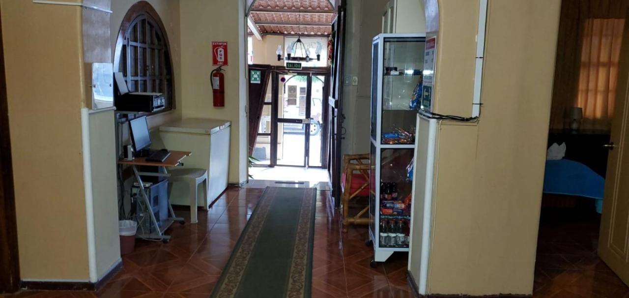 Hostal Bolivar Inn Quito Dış mekan fotoğraf