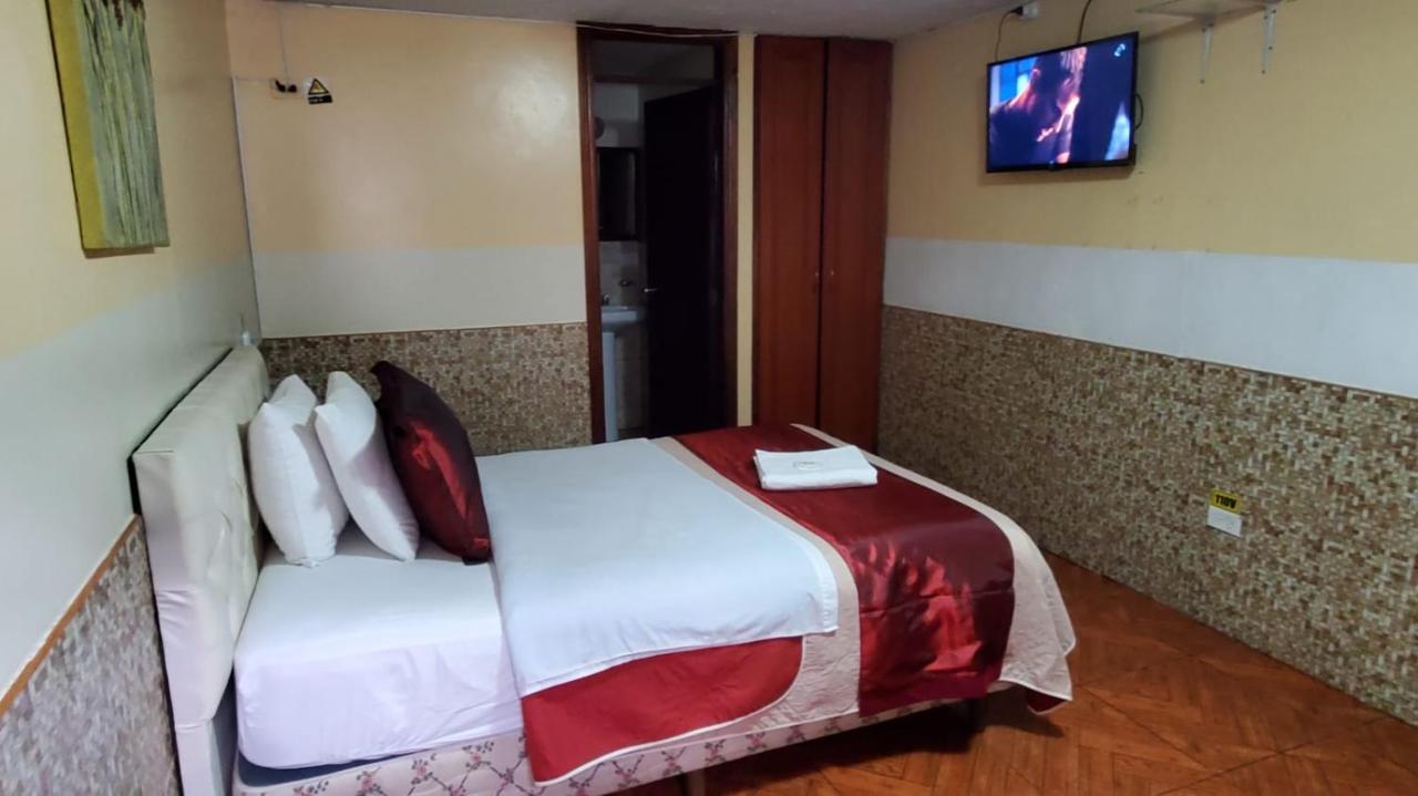 Hostal Bolivar Inn Quito Dış mekan fotoğraf